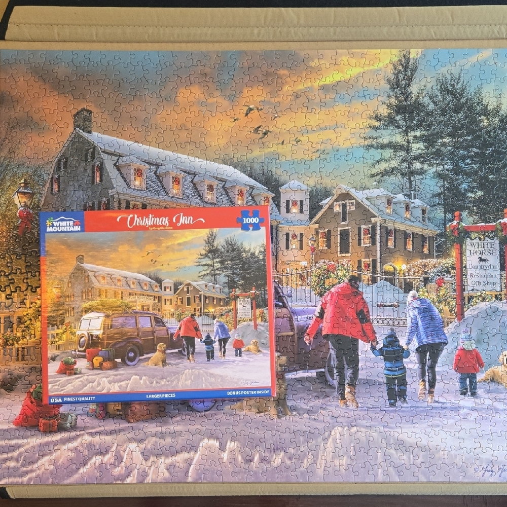 White Mountain 1000 Pc Puzzle Christmas Inn Larger Pieces by Greg Giordano